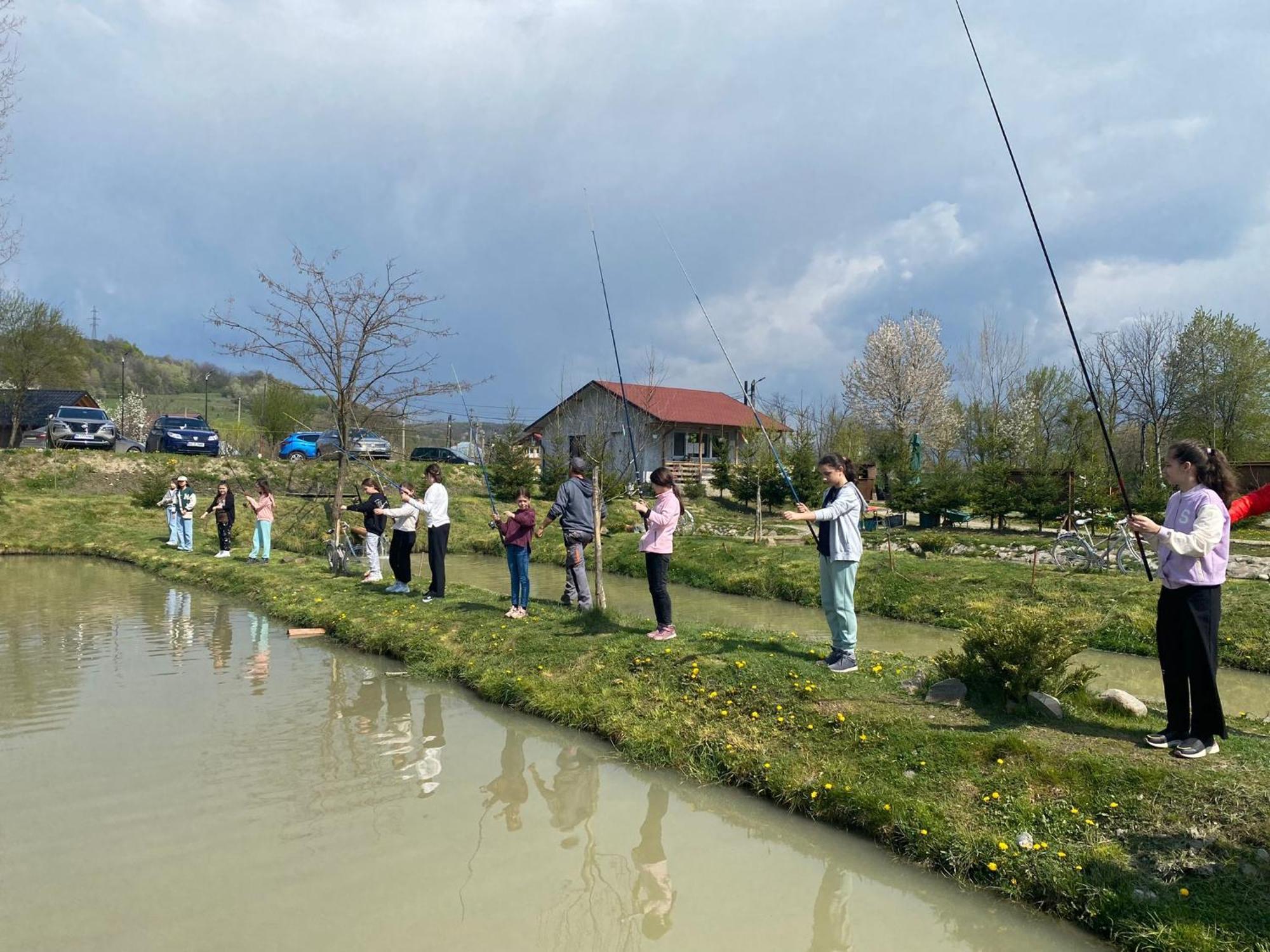 Pastravaria Zavoi Valea Danului ภายนอก รูปภาพ