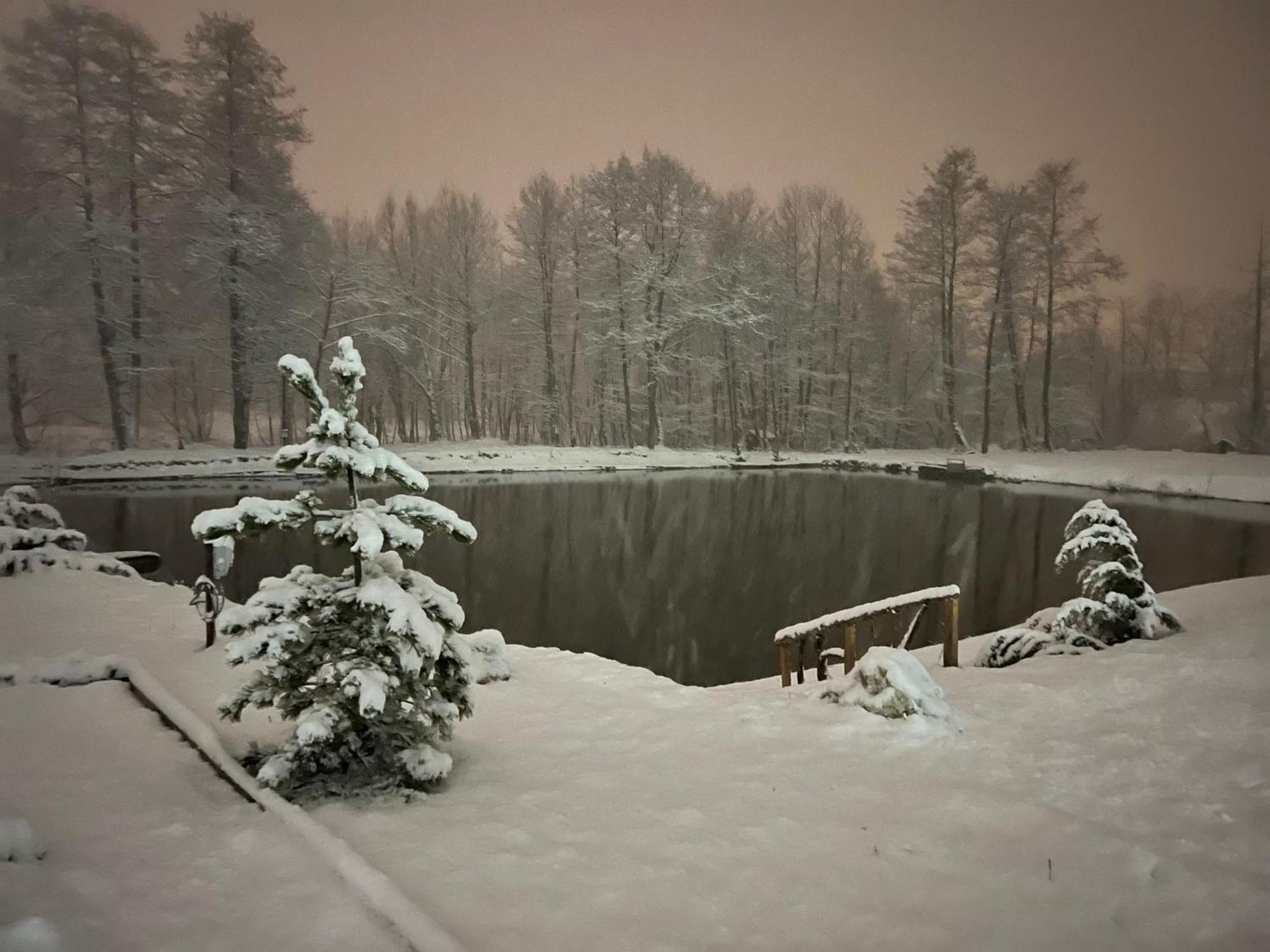 Pastravaria Zavoi Valea Danului ภายนอก รูปภาพ